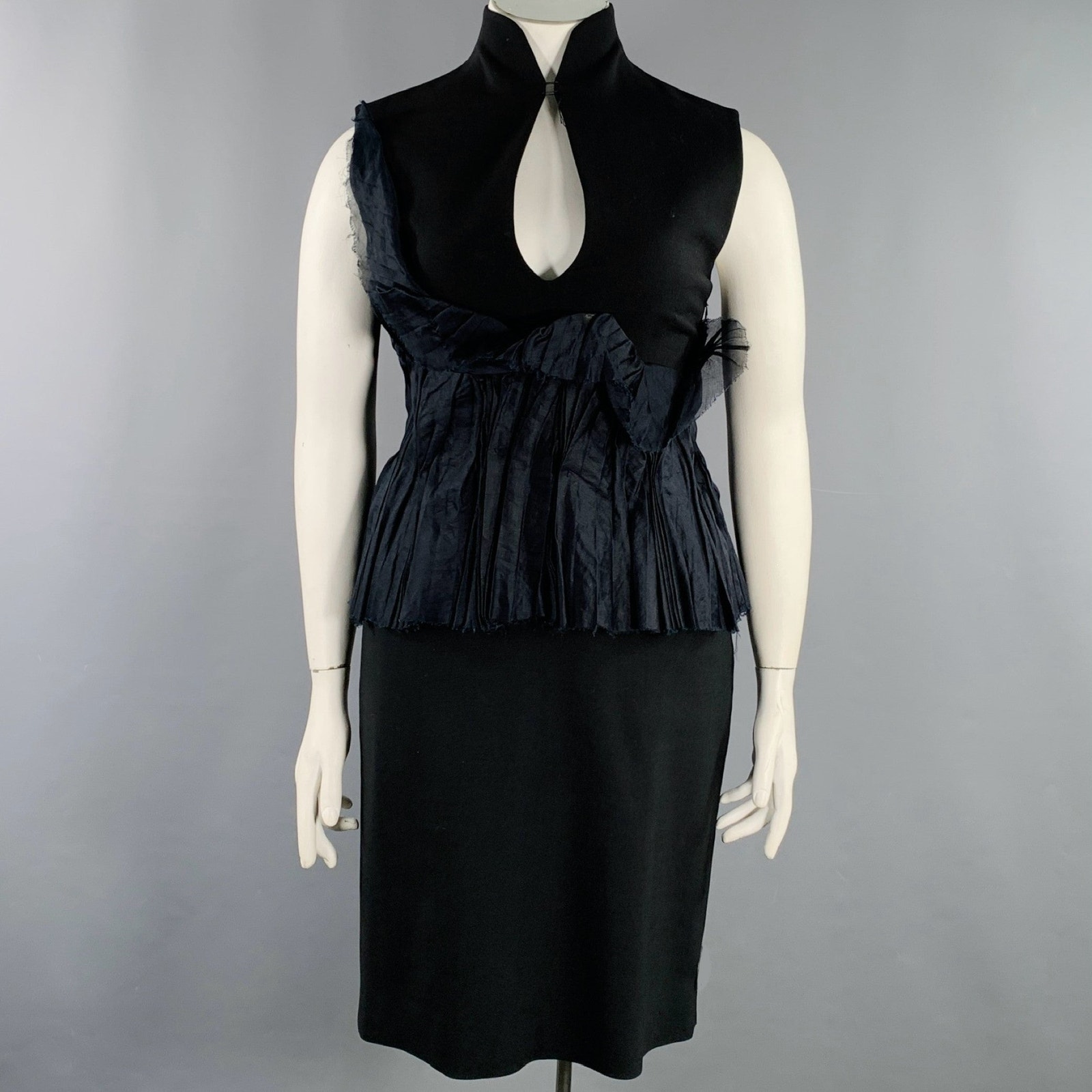 Brioni Size L Black Mercerized Cotton Ruffled Open Back Cocktail Dress